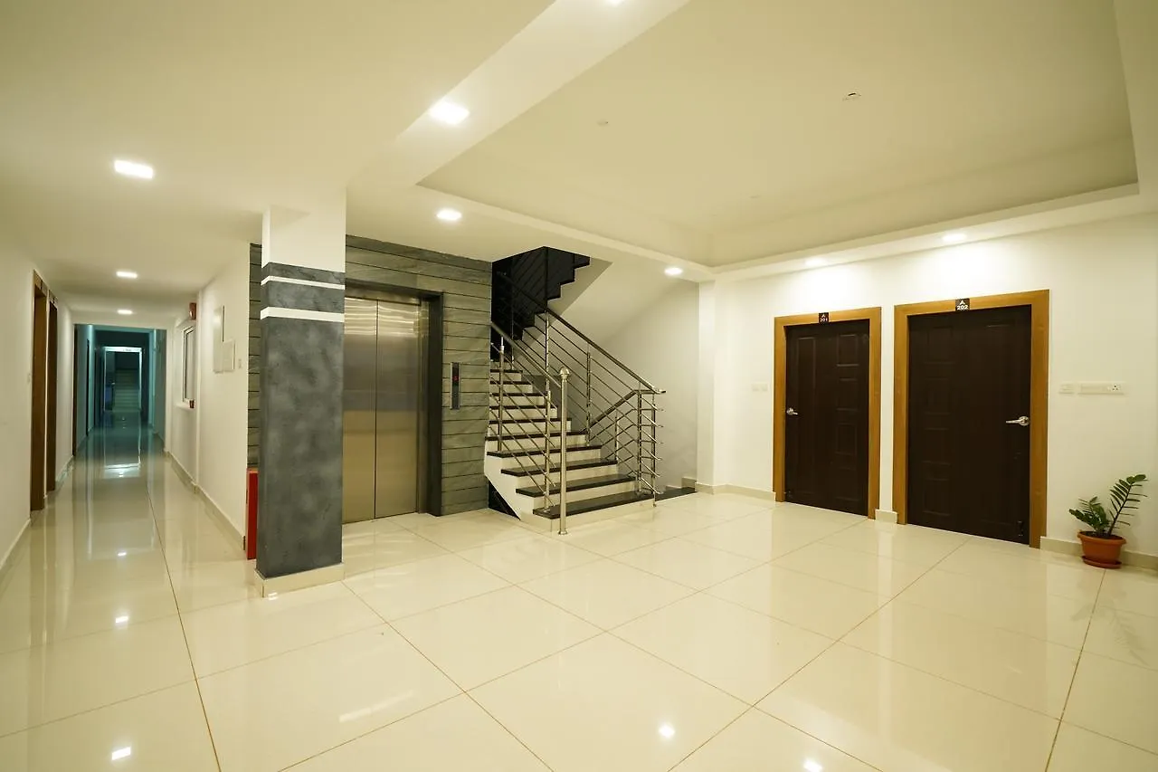 Oyo 14419 Aaziya Inn Kochi 3*,  الهند