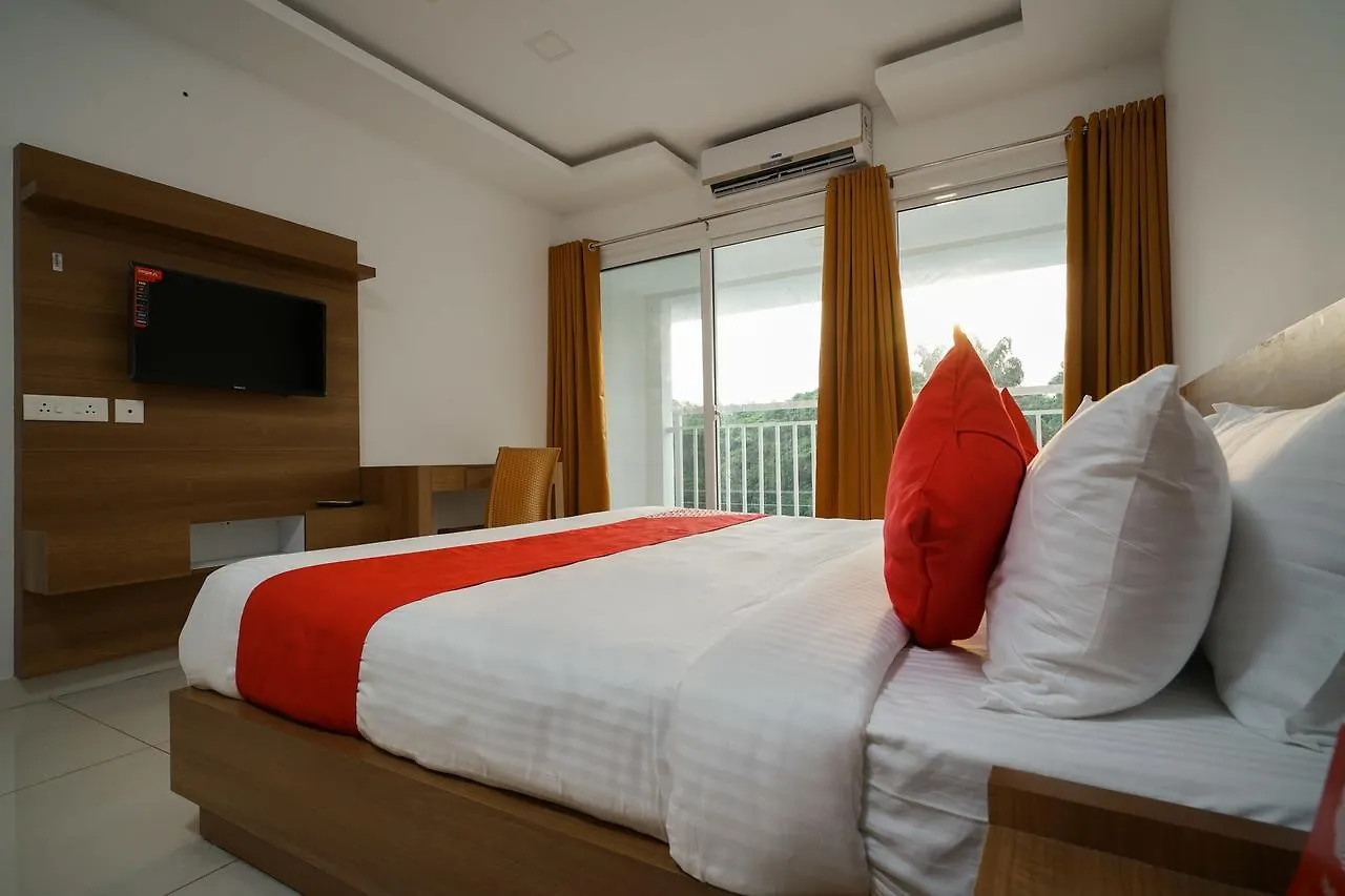 Oyo 14419 Aaziya Inn Kochi 3*,  الهند