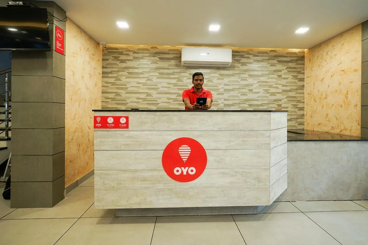 Oyo 14419 Aaziya Inn Kochi